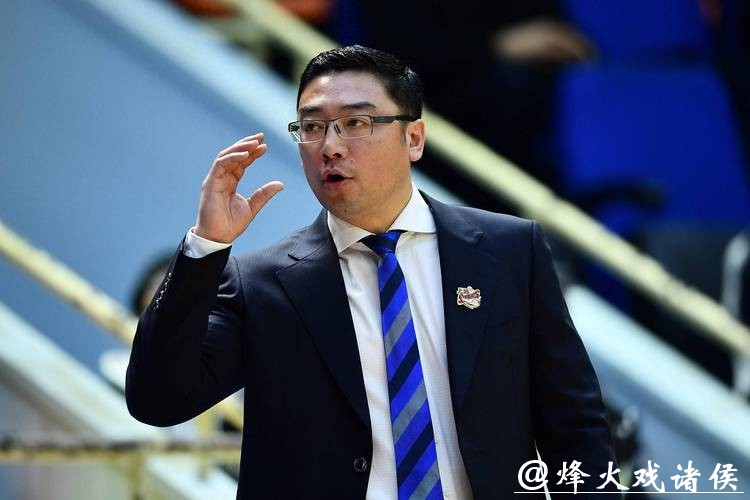 又一主帅宣布离任，坚持“为爱发电”终未达预期，下一个易帅人选浮现