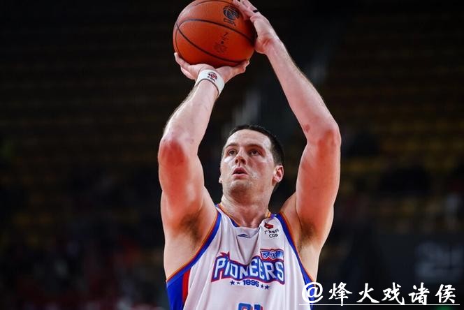 江苏双杀终结天津4连胜：庞峥麟12分林庭谦18分 詹姆斯16+10